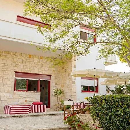 Bed and breakfast Fuoridalgusciohome 3*