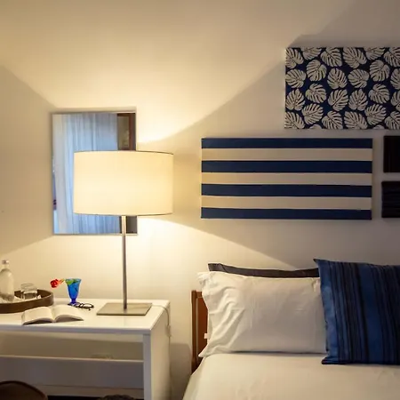 Fuoridalgusciohome 3*