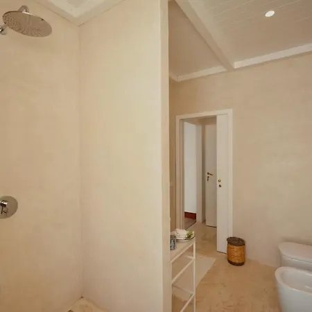 Fuoridalgusciohome 3*