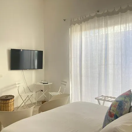 Bed and breakfast Fuoridalgusciohome