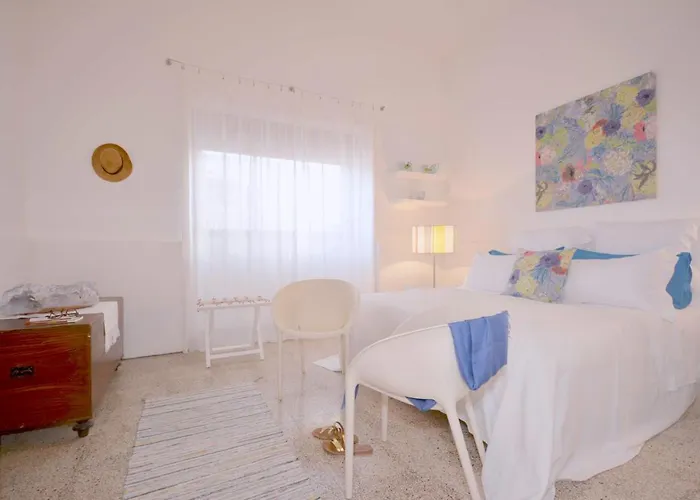 Fuoridalgusciohome Bed & Breakfast 3*